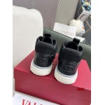 2024年10月8日早秋高品質新品入荷 VALENTINO スニーカー DAM工場35-46