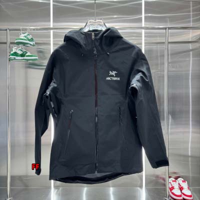 2024年10月11日秋冬新品入荷ARCTERYX 突撃衣 ...