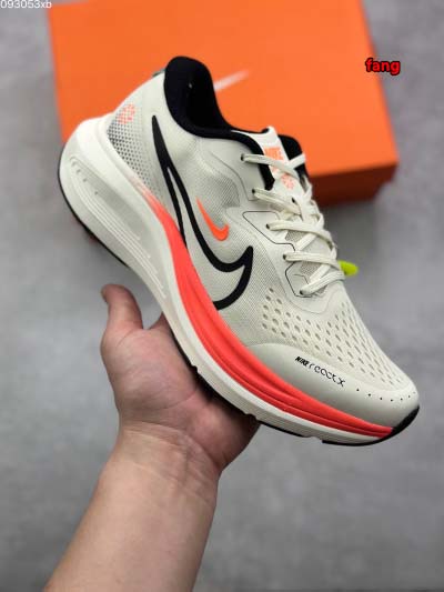 2024年10月16日秋冬新品入荷 NIKE ナイキ スニー...