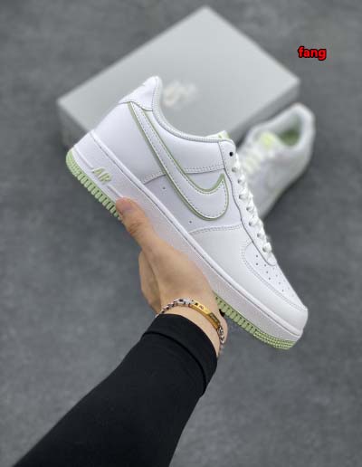 2024年10月16日秋冬新品入荷 NIKE ナイキ スニー...