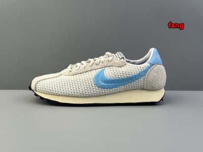 2024年10月17日秋冬新品入荷  NIKE スニーカー ...