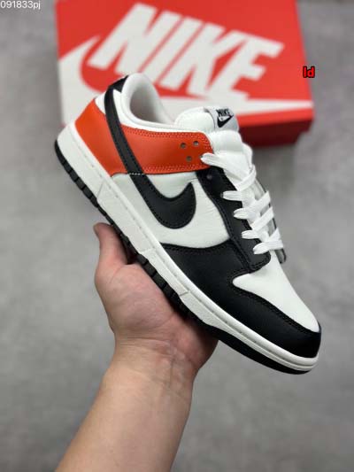 2024年10月17日秋冬新品入荷 NIKE スニーカー F...