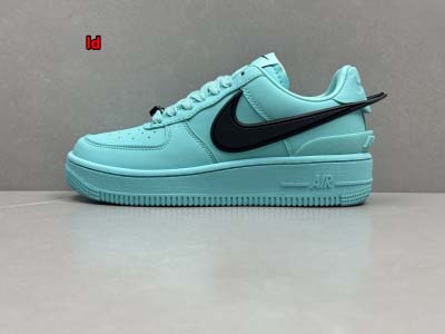 2024年10月17日秋冬新品入荷 NIKE スニーカー L...