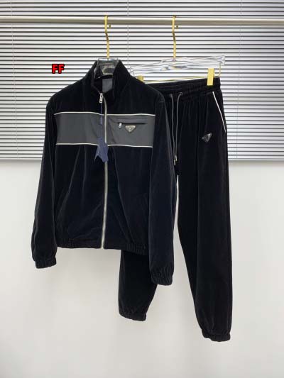 2024年10月28日秋冬新品入荷 PRADA  上下セット...