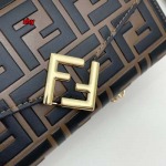 2024年秋冬新品FENDI 財布  zhy工場 19*10.5*3.5