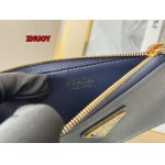 2024年11月1日秋冬新品入荷PRADA 財布 カードパック zhy工場