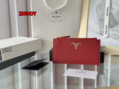 2024年11月1日秋冬新品入荷PRADA 財布 カードパッ...