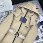 2024年11月5日秋冬新品入荷PRADA綿入れの服アウターxia 工場