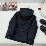 2024年11月5日秋冬新品入荷PRADA綿入れの服ジャケットアウターxia 工場