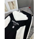 2024年11月5日秋冬新品入荷PRADA上下セットxia 工場