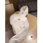 2024年11月6日秋冬新品入荷MIUMIU綿入れの服ジャケットアウターxia 工場