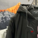 2024年11月18日秋冬新品入荷 PRADA 綿入れの服ジャケットアウター   BF工場