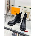 2024年11月22日秋冬高品質新品入荷ルイヴィトン 女性ショートブーツ HY工場35-42