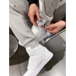 2024年11月28日秋冬高品質新品入荷 THOM BROWNE 裏起毛スポーツズボンMF工場