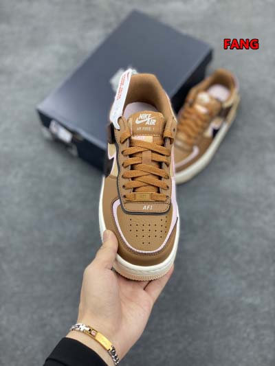 2024年12月20日秋冬新作入荷 NIKE スニーカー FANG工場