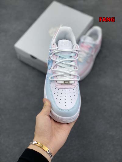 2024年12月20日秋冬新作入荷 NIKE スニーカー FANG工場