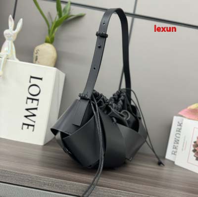 2025年早春新品入荷 LOEWE 本革 バッグ lexun工場size：38*18*17CM