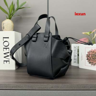 2025年早春新品入荷 LOEWE 本革 バッグ lexun工場 size：17*27*22CM