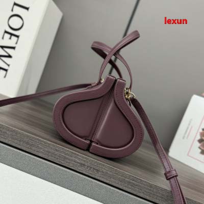 2025年早春新品入荷 LOEWE 本革 バッグ lexun工場Size:25*13*15CM