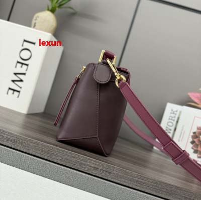 2025年早春新品入荷 LOEWE 本革 バッグ lexun工場size:24*10.5*16CM