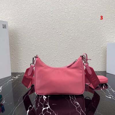 2025年早春高品質新品入荷 PRADA  バッグ 3工場