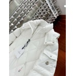 2024年12月9日秋冬高品質新品入荷Dolce&Gabbana  ダウンジャケット 520工場