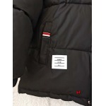 2024年12月10日秋冬高品質THOM BROWNE 綿入れの服ジャケットアウター bf工場