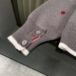 2024年12月12日新品秋冬  THOM BROWNE  セーター   FF工場