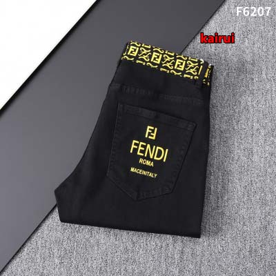 2025年春夏新作入荷FENDI 薄手 ジーンズ kairu...