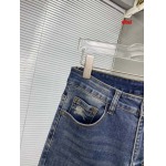 2024年12月26日入荷秋冬新品  バーバリー ジーンズ dtai工場