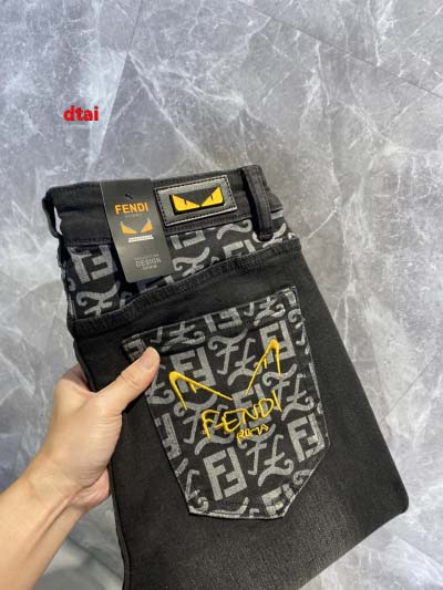 2024年12月26日入荷秋冬新品 FENDI  ジーンズ ...