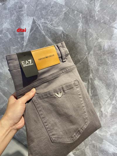 2024年12月26日入荷秋冬新品  FENDI  ジーンズ...