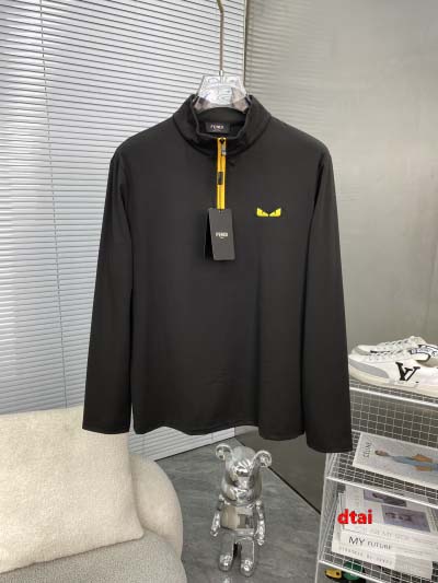 2024年12月26日入荷秋冬新品  FENDI 長袖 Tシ...