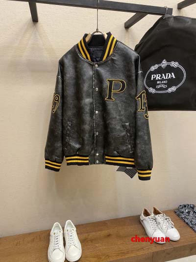 2024年12月30日新品PRADA  PU ジャケットアウ...