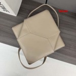 2025年早春新品入荷 LOEWE 本革 バッグ lexun工場size:25.5*14.5*31.5CＭ