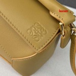 2025年早春新品入荷 LOEWE 本革 バッグ lexun工場size:18*12.5*8CＭ