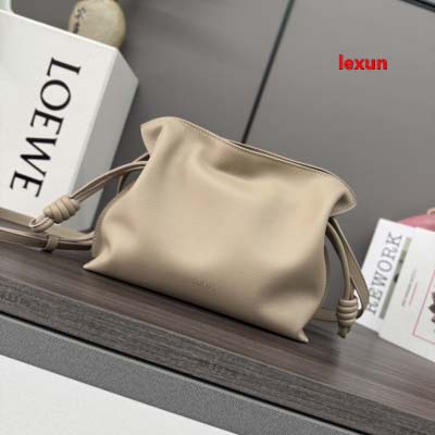 2025年早春新品入荷 LOEWE 本革 バッグ lexun...