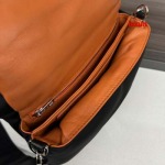 2025年早春新品入荷 LOEWE 本革 バッグ lexun工場size:23*9*17CM