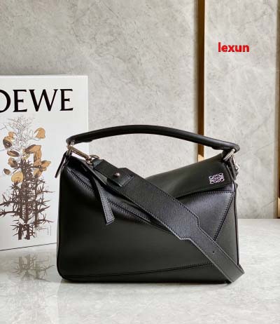 2025年早春新品入荷 LOEWE 本革 バッグ lexun...