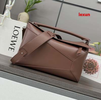 2025年早春新品入荷 LOEWE 本革 バッグ lexun...