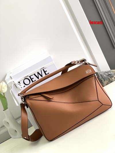 2025年早春新品入荷 LOEWE 本革 バッグ lexun...