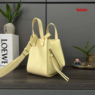 2025年早春新品入荷 LOEWE 本革 バッグ lexun...