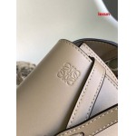 2025年早春新品入荷 LOEWE 本革 バッグ lexun工場size:15*12.5*9cm