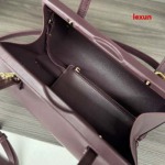 2025年早春新品入荷 LOEWE 本革 バッグ lexun工場Size:25*13*15CM