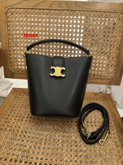 2025年早春新品入荷 CELINE 本革 バッグ lexu...