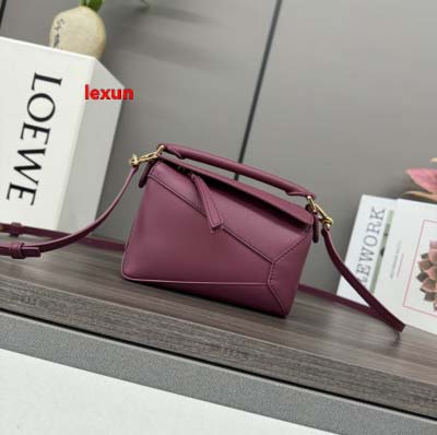 2025年早春新品入荷 LOEWE 本革 バッグ lexun...