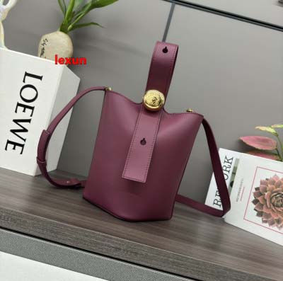 2025年早春新品入荷 LOEWE 本革 バッグ lexun...