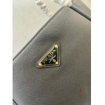 2025年早春高品質新品入荷 PRADA  バッグ 3工場