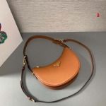 2025年早春高品質新品入荷 PRADA  バッグ 3工場