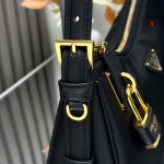 2025年早春高品質新品入荷 PRADA  バッグ 3工場